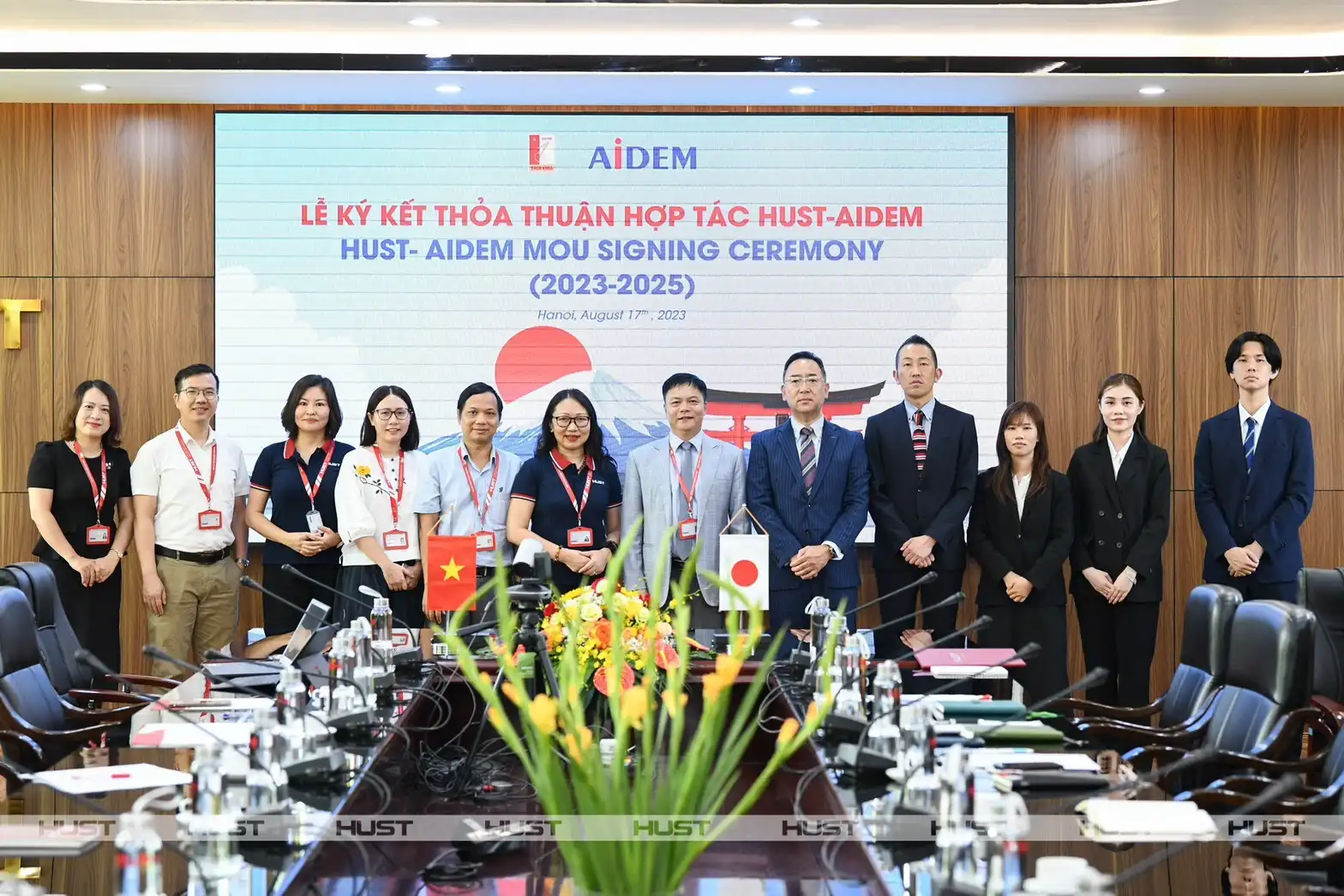 ハノイ工科大学との協同教育プログラム